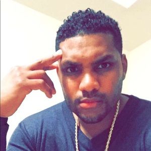 Meet your Posher, Derek